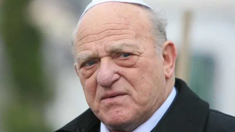 Aurel Vainer, înmormântat cu onoruri militare la Cimitirul Evreiesc Filantropia. / Foto: cotidianul.ro