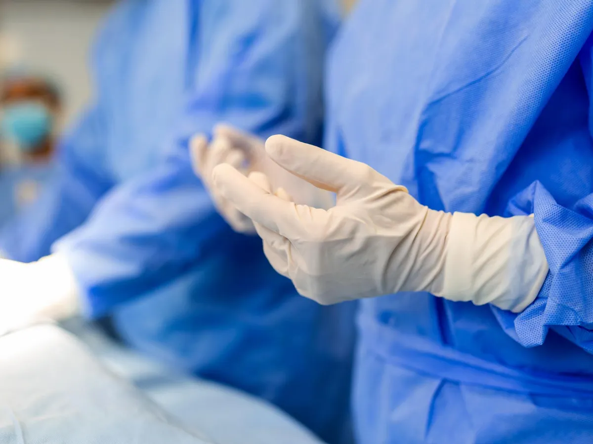 Medici în operație - Foto: Freepik (rol ilustrativ)
