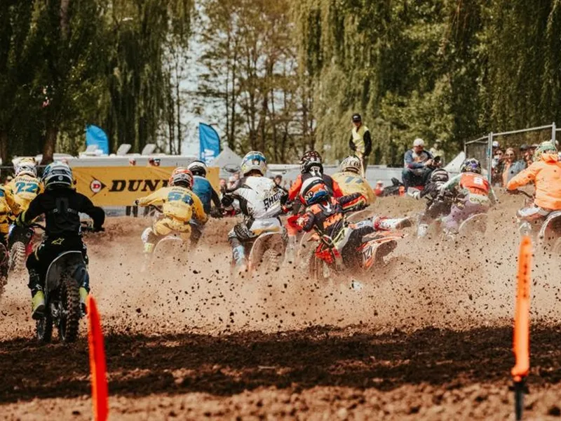 Campionatul Mondial de Motocross pentru Juniori, lângă București. 21 de copii români, la start, imagine cu caracter ilustrativ - Foto: motorheads.ro