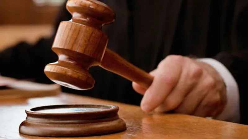 A ucis la vârsta de 14 ani și a stat 25 de ani în pușcărie. Spune că a fost forțat să admită crima