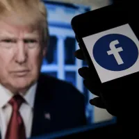 „Victorie” pentru Donald Trump. Meta îi ridică suspendarea conturilor de Facebook şi Instagram - FOTO: Profimedia