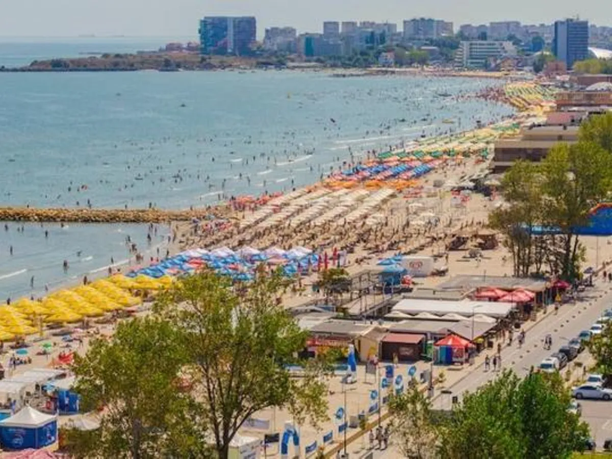 Bugetarii vor primi din nou tichete de cavanță / FOTO alltur.ro