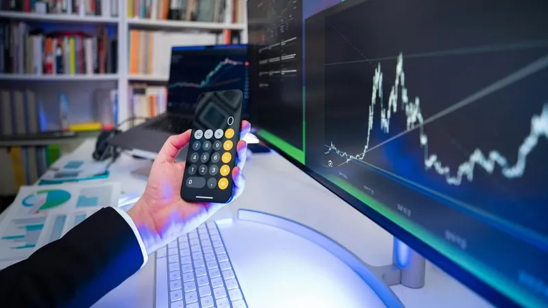 Un fizician l-a corectat pe Einstein rezolvând o problemă veche de 120 de ani - Foto: Pexels/Jakub Zerdzicki