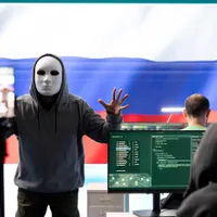 Propaganda rusească din online atacă mințile tinerilor europeni. Mirajul extremismului, în creștere - Foto: Profimedia images