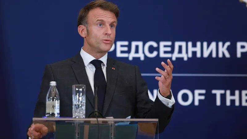 Blocaj politic în Franța. Macron se consultă cu foștii președinți Hollande și Sarkozy - Foto: Profimedia Images (rol ilustrativ)