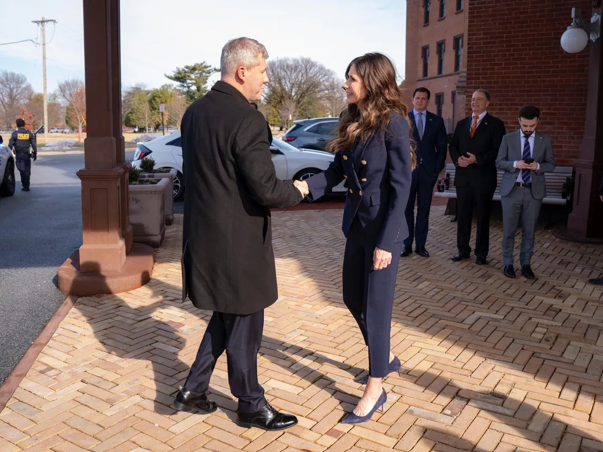 Cătălin Predoiu și Kristi Noem - Foto: MAI