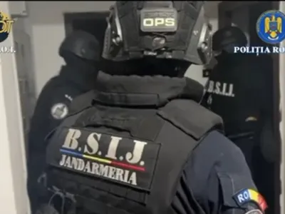 Percheziții la gruparea lui Alfred Petrea - Foto: captură video Poliția-DIICOT