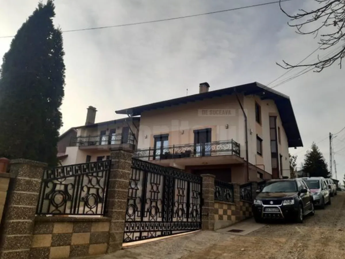 Vila polițistului șef al mafiei permiselor din Suceava Foto: Monitorul de Suceava