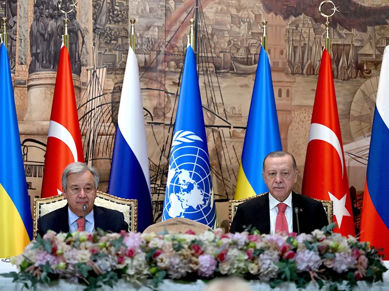 Generalul Antonio Guterres, stânfa, și Președintele Turciei Recep Tayyip Erdogan- Foto: CNN