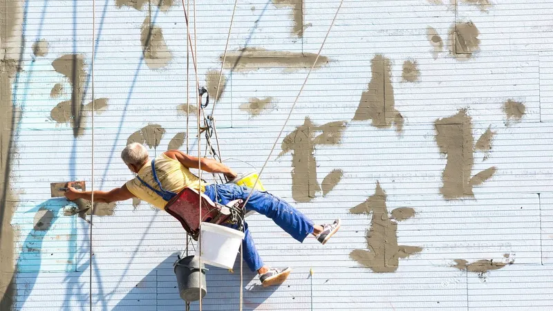 Alpinist utilitar - Foto: Profimedia Images - Caracter ilustrativ