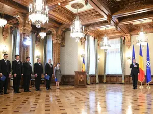 Iohannis la depunerea jurământului de către o parte din cei propuși de PSD Foto: Administrația Prezidențială