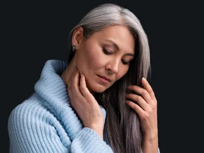 Femeie căruntă - Foto: Freepik