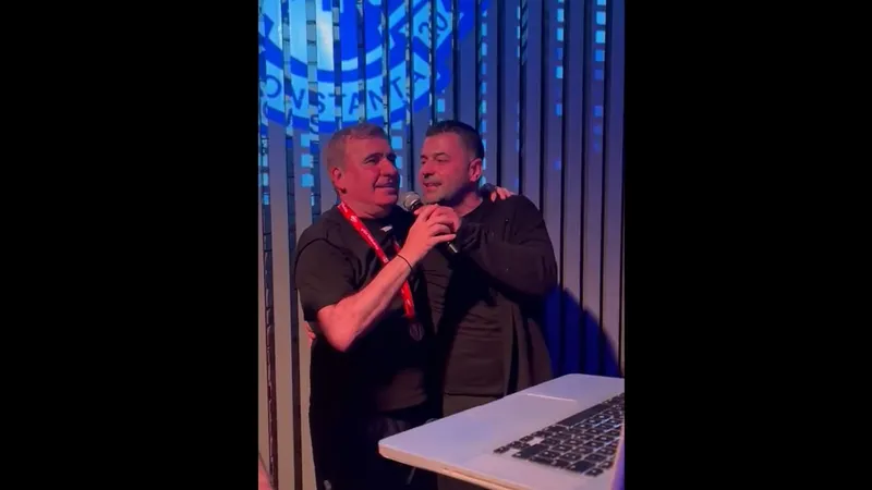 Regele a cântat „Maria me ta kitrina” și a dansat pe scenă - Foto: captură video