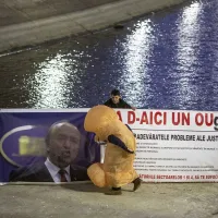 Tudorel Toader nu ține cont de protestele la adresa acțiunilor sale Foto: INQUAM/Florin Albei