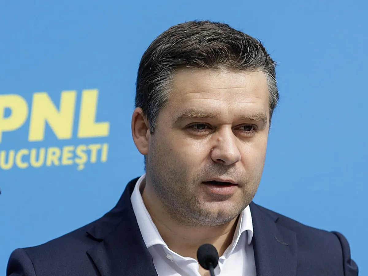 Ciprian Ciucu. În Bucureşti, în primii doi ani, fac ordine şi curăţenie şi împrospătarea spaţiului verde