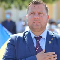 Fost primar, actual deputat, trimis în judecată de DNA. Și-a pus angajații să-i lucreze la case - Foto: Arhivă/ Imagine cu caracter ilustrativ