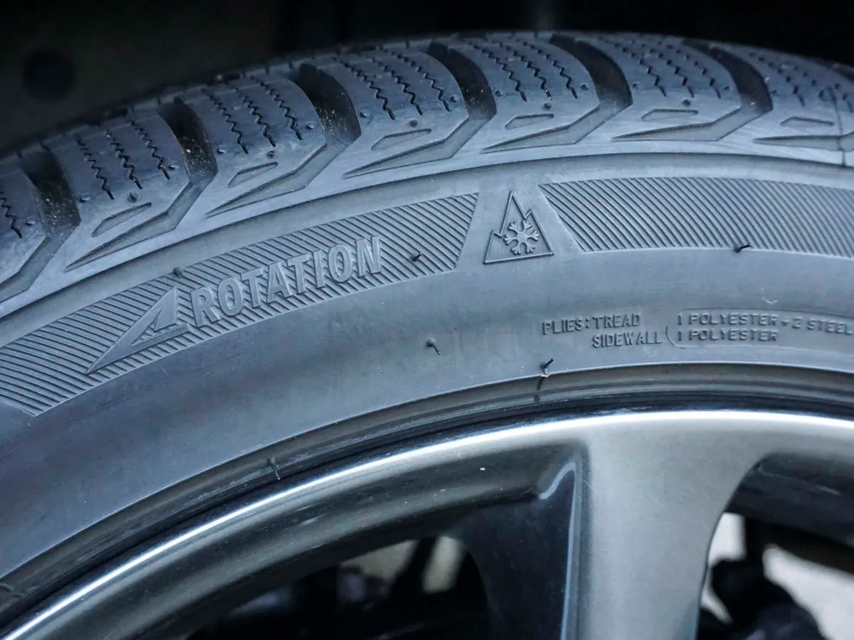 Atenție, șoferi! Aveți cauciucuri de iarnă sau All-Seasons „M+S”? Aruncați-le! Vor fi interzise - Foto: Michelin