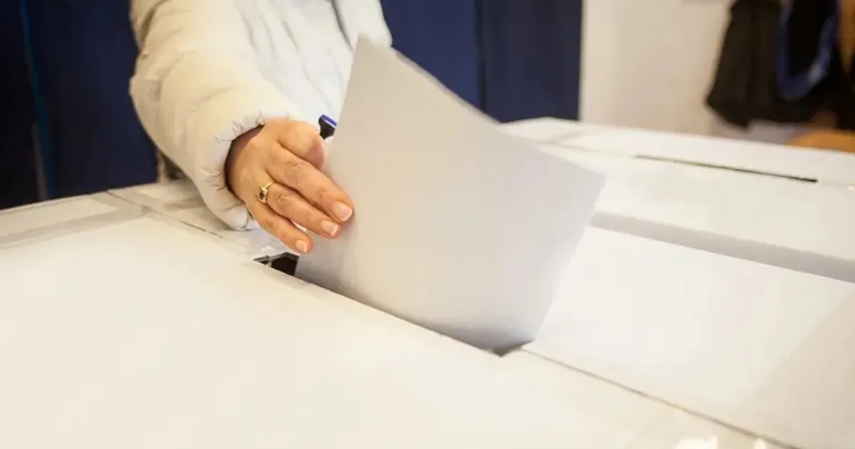 14.310 persoane peste 100 ani, 133.995 persoane între 90 – 99 ani • Newsweek România