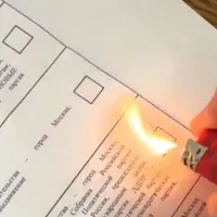 VIDEO Cerneala de pe buletinele de vot  din Rusia dispare după ce ai votat - Foto: captură video X/Igor Sushko