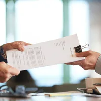 RECALCULARE Care pensionari pot fi obligați să plătească taxe foarte mari pentru o pensie mare? Foto: Freepik (fotografie cu caracter ilustrativ)