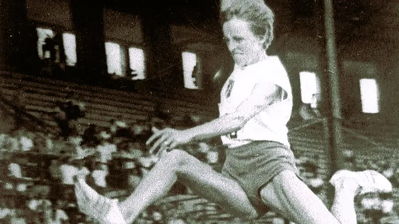 Viorica Viscopoleanu, campioană olimpică la săritura în lungime Foto: COSR.ro