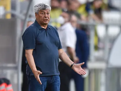 Mircea Lucescu, în timpul unui meci de Champions League Dinamo Kiev - Fenerbahce - Foto: Profimedia Images