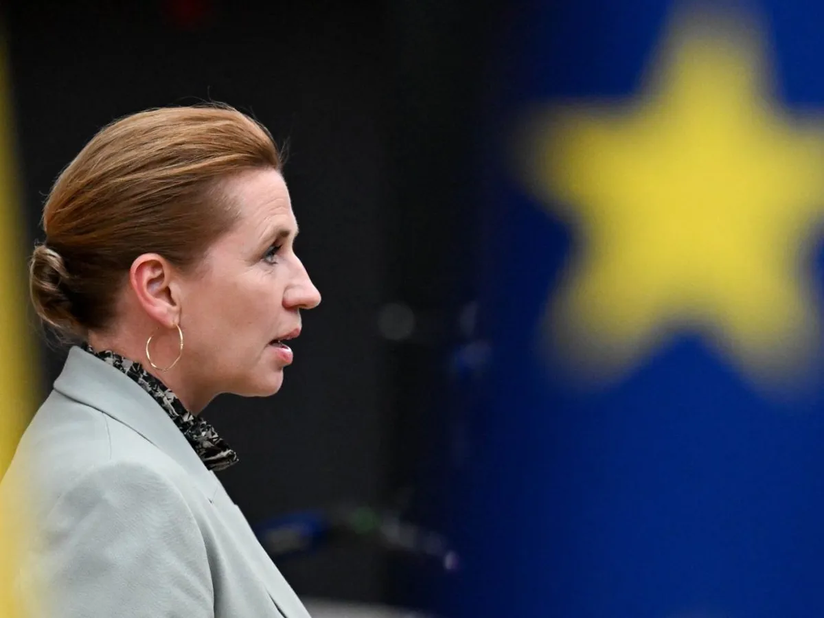 Mette Frederiksen, premierul Danemarcei, cerându-i lui Trump să termine cu ameninţările privind invadarea Groenlandei - Foto: Profimedia Images