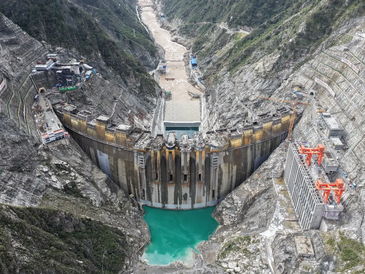 Cum arată mega-hidrocentrala cu cel mai înalt baraj cu arc cu dublă curbură din China - Foto: POWERCHINA Chengdu