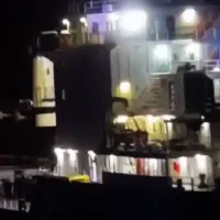 VIDEO Canalul Bosfor e blocat. O navă ucraineană a eşuat. Remorchere trimise pentru asistenţă - Foto: Twitter