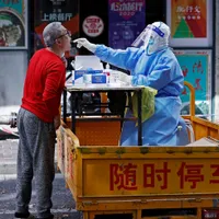 Mesaj despre lockdown-ul COVID din Shanghai: „Virusul nu ne omoară, dar foametea da”. / Foto: asia.nikkei.com