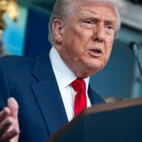 Donald Trump forțează Ucraina să cedeze teritorii Rusiei pentru pace: „E pentru binele lor” - Foto: Profimedia images