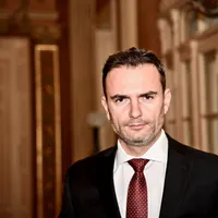 VIDEO Dan Cărbunaru: Creşterile nejustificate ale preţurilor la carburanţ vor fi considerate speculă/ facebook