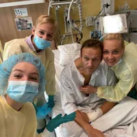 Prima imagine cu Aleksei Navalnîi, după ieșirea din comă. Sursa: Instagram