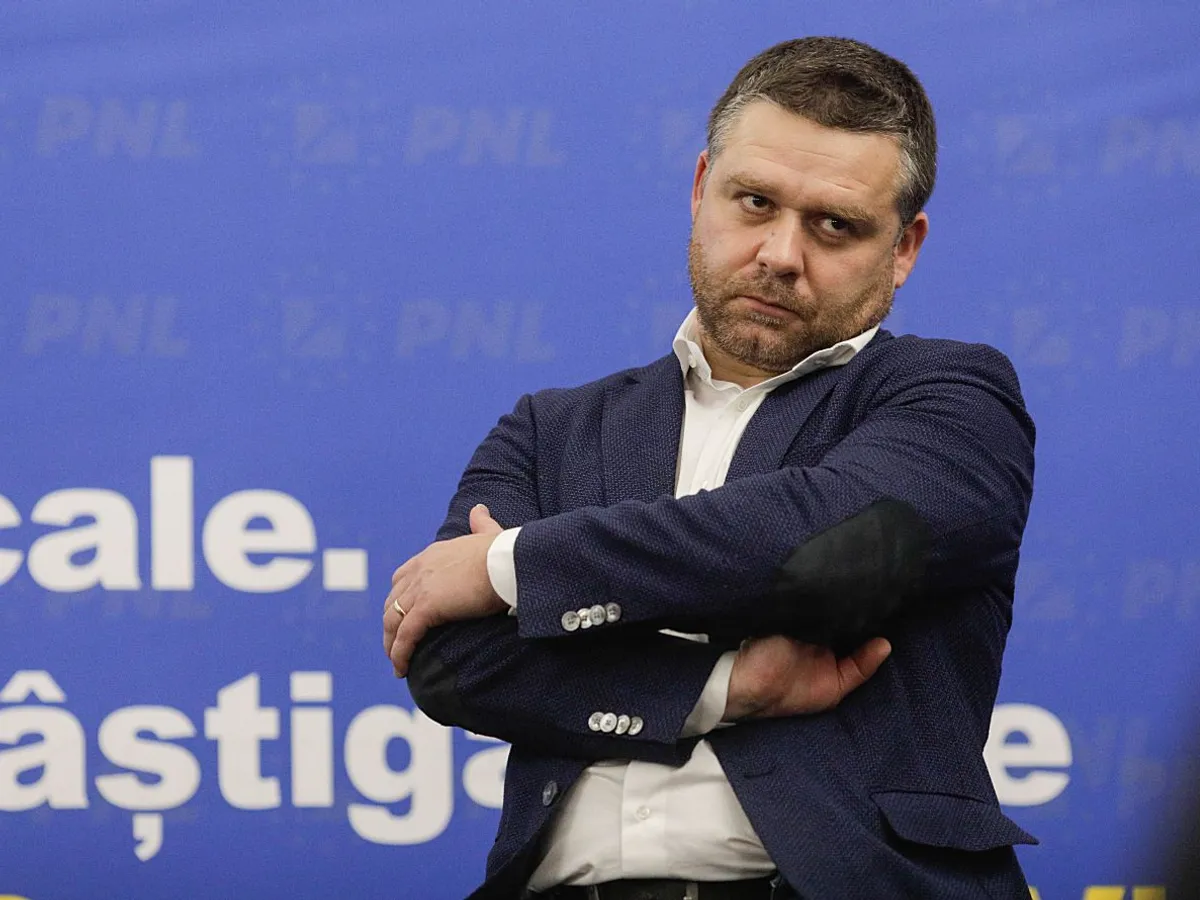 Primarul general Ciprian Ciucu a verificat lucrările de pe Calea Văcărești, fără să anunțe constructorul