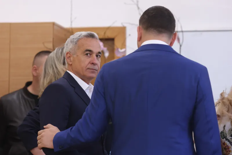 Călin Georgescu și George Simion - Foto: INQUAM PHOTOS / Octav Ganea