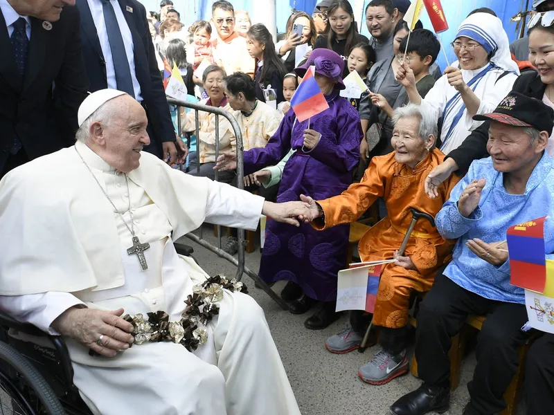 Papa Francisc e primul Suveran Pontif care vizitează Mongolia, o ţară majoritar budistă - Foto: Adevărul