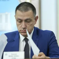 Mihai Fifor, ministrul Apărării