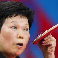 La 58 de ani, Ni Xialian, o jucătoare de tenis de masă, originară din China, este cel mai în vârstă participant de la Jocurile Olimpice de la Tokyo. / Foto: digi24.ro