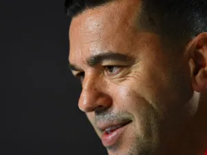 Breaking News Surpriză de proporții: Cosmin Contra a semnat!