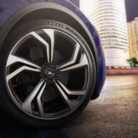 Mașinile electrice „mănâncă” cu 20% mai repede anvelopele clasice. / Foto: futurecar.com