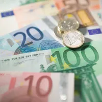 Românii pot obține 2000 de euro de la stat. Cum pot fi folosiți banii și cine poate aplica Foto: Profimedia Images (fotografie cu caracter ilustrativ)