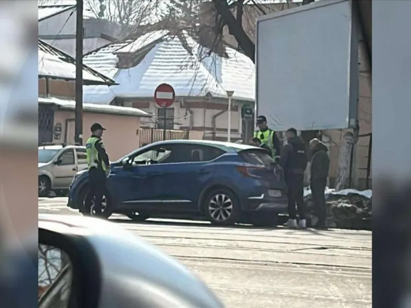 Călin Georgescu săltat din trafic. Este dus la audieri la Parchetul General - Foto: captură Antena 3