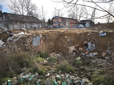Slobozia, altă poluare. Atunci era în incinta cimitirului - Foto: Info Ialomiţa (Imagine cu caracter ilustrativ)