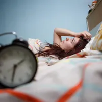 Ce să faci seara pentru un somn mai bun: un duș rece sau o baie caldă? De ce adormim mai greu vara? - Foto: Profimediaimages.ro (Imagine cu rol ilustrativ)