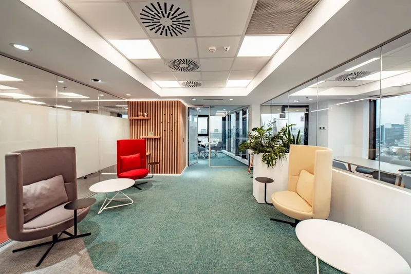 Modular Services, companie de outsourcing specializată &icirc;n operațiuni IT, financiare și securitate cibernetică, și-a extins spațiul de birouri Foto: IULIUS