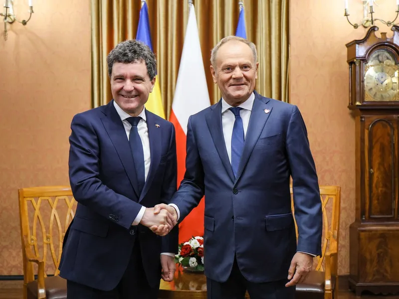 Nicușor Dan a fost primit de premierul Donald Tusc la vizita sa în POlonia - Foto: Profimedia Images