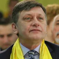 SURSE Decizie în Colaiție: Crin Antonescu - candidat la prezidențiale, Marcel Ciolacu- premier - Foto: Facebook/ Crin Antonescu