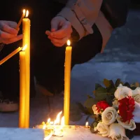 Altar in memoriam la Şcoala "Vladislav Ribnikar", din Belgrad - Foto: Profimedia Images