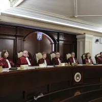 CCR discută cererea unui candidat pentru Cotroceni de anulare a alegerilor din 4 mai Foto:Inquam Photos / Octav Ganea