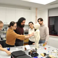 O echipă de studenţi de la Universitatea de Medicină Iași a creat o inima artificială pentru copii - Foto: umfiasi.ro